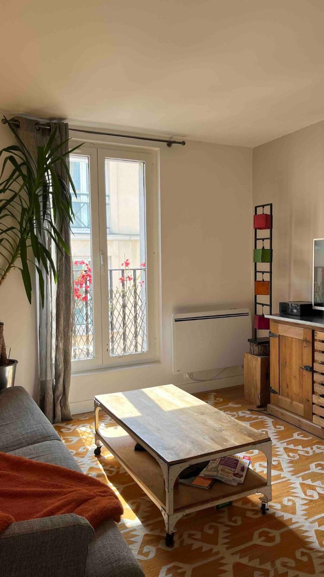 Large, Quiet, Familial Floor Duplex * Paris