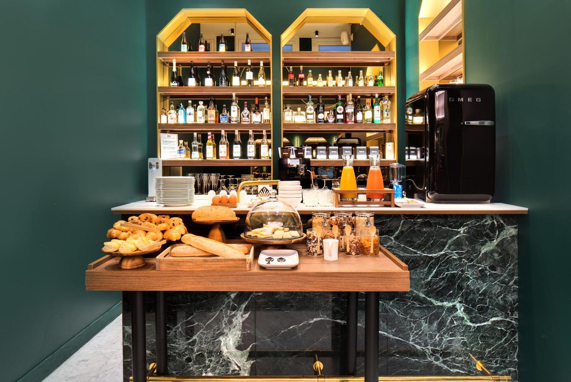 Artemisia Montmartre Hotel 4*