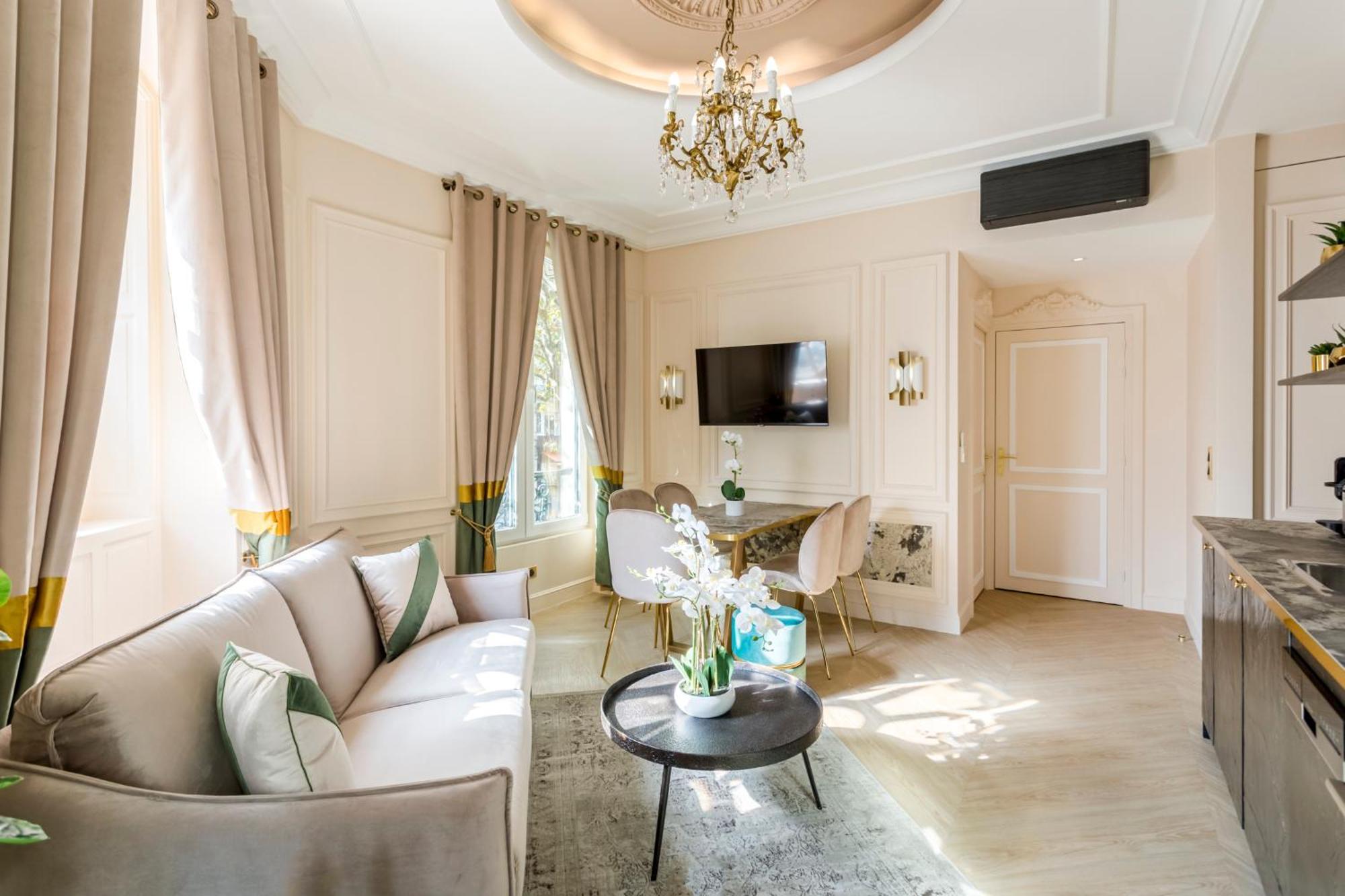 Merveil - Luxury - Louvre - Ours I * Paris