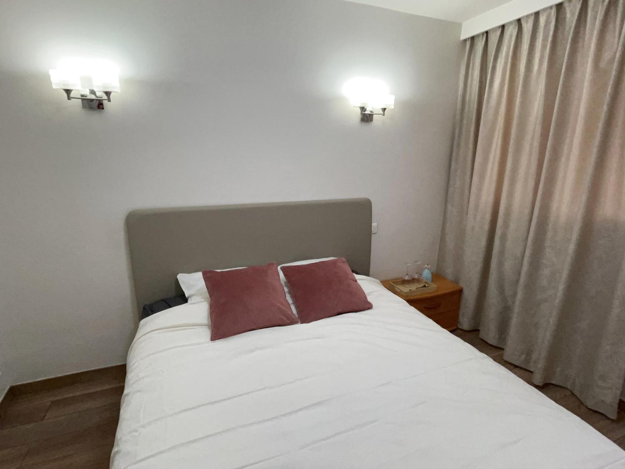 Guest house Luxe -opera 15mins-chambre Avec Salle De Bain Commune *