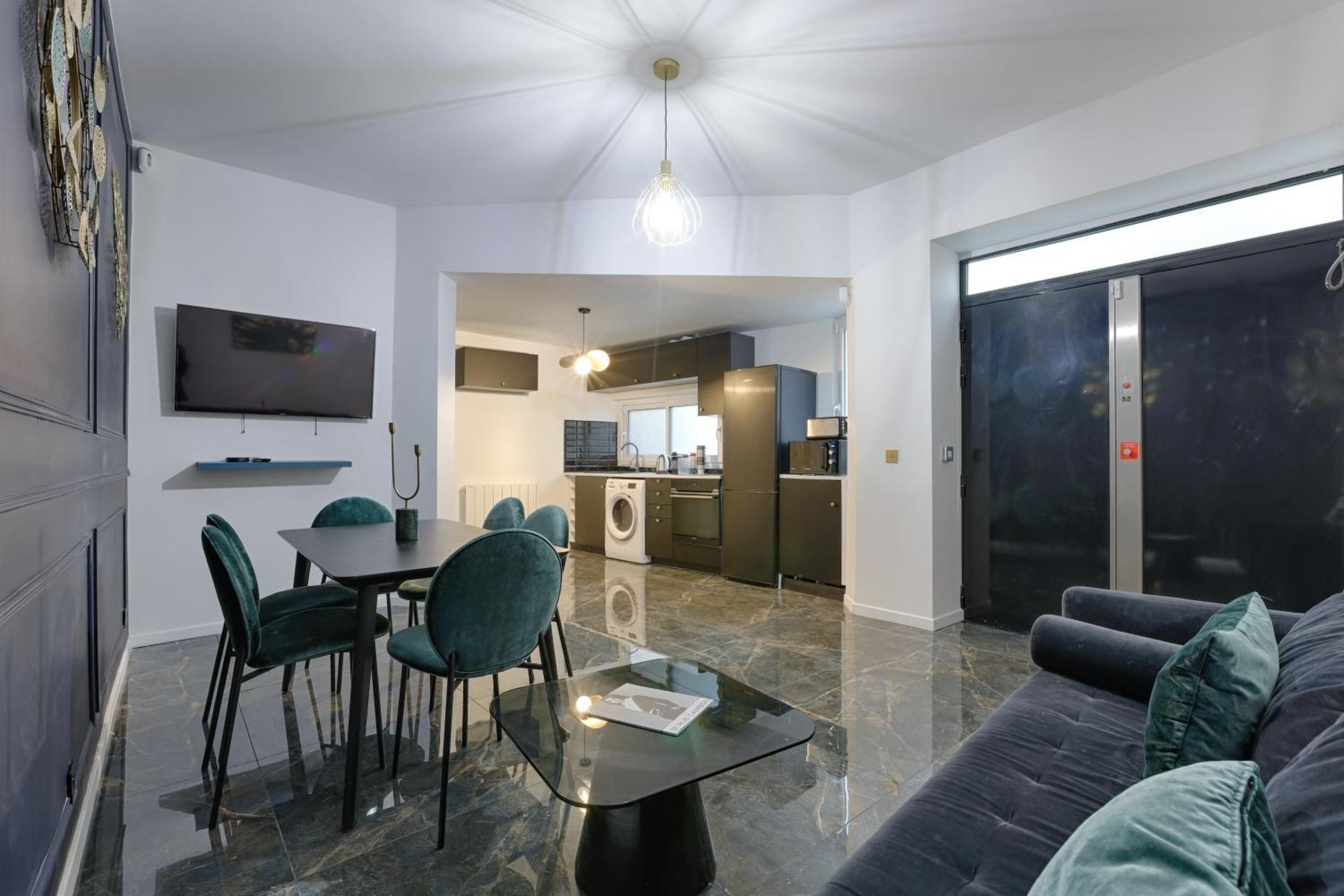 Mykeypers - Amazing Luxury Triplex 3br 8p - Arc De Triomphe Apartment *