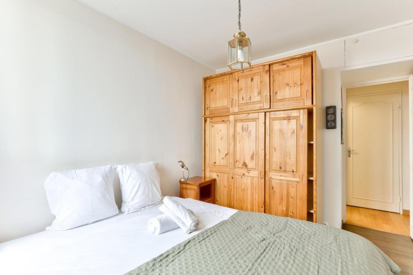 1br Flat View On Eiffel Tower And Sacre-coeur *
