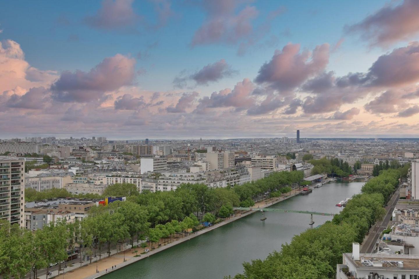 1br Flat View On Eiffel Tower And Sacre-coeur * Paris