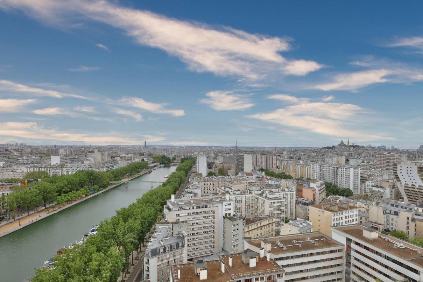 1br Flat View On Eiffel Tower And Sacre-coeur Apartment Paris