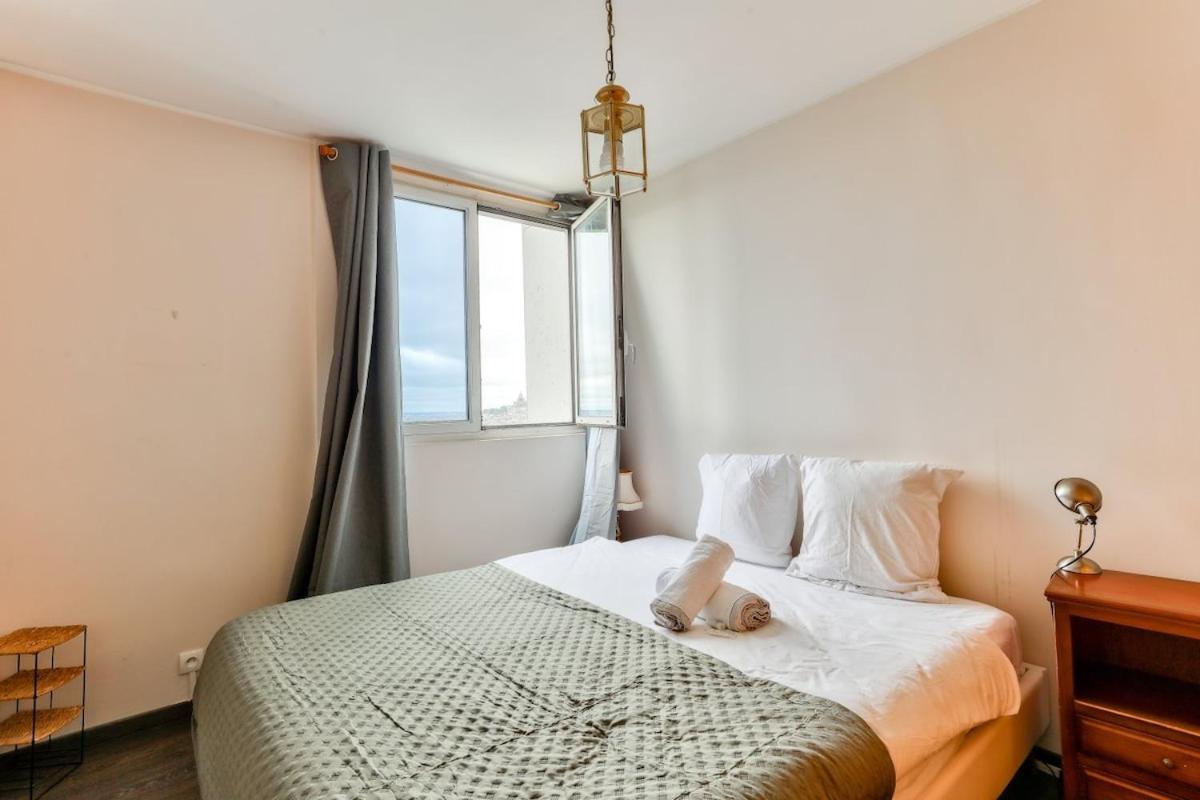 1br Flat View On Eiffel Tower And Sacre-coeur