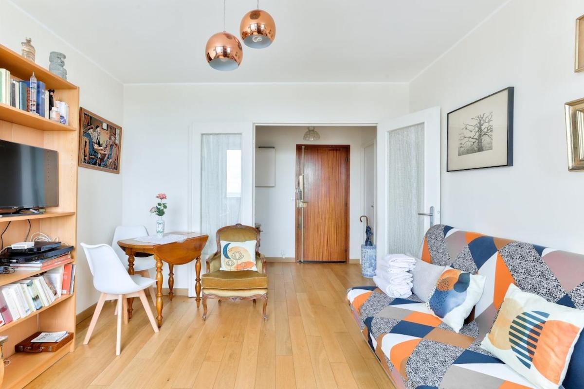 Apartment 1br Flat View On Eiffel Tower And Sacre-coeur Paris