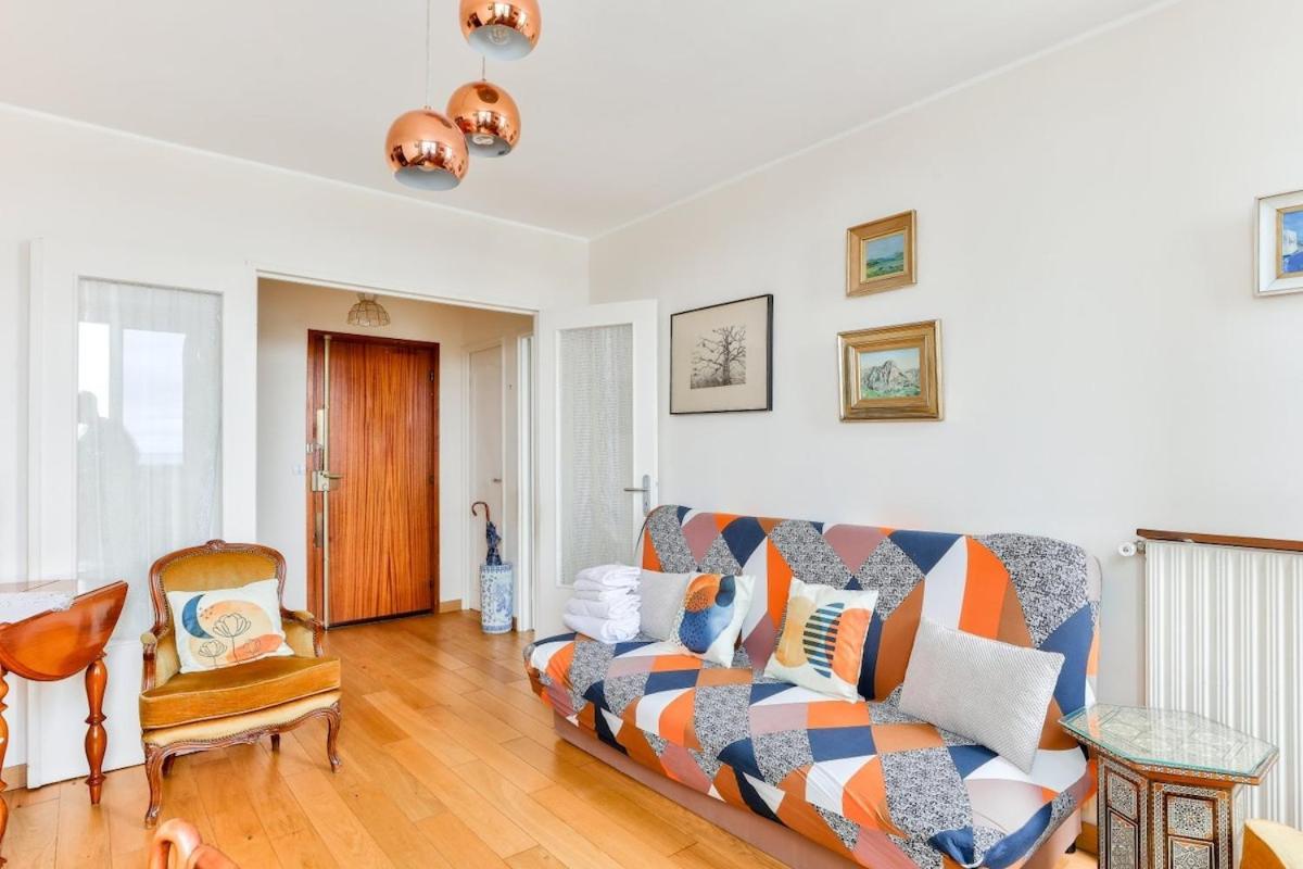 1br Flat View On Eiffel Tower And Sacre-coeur Apartment