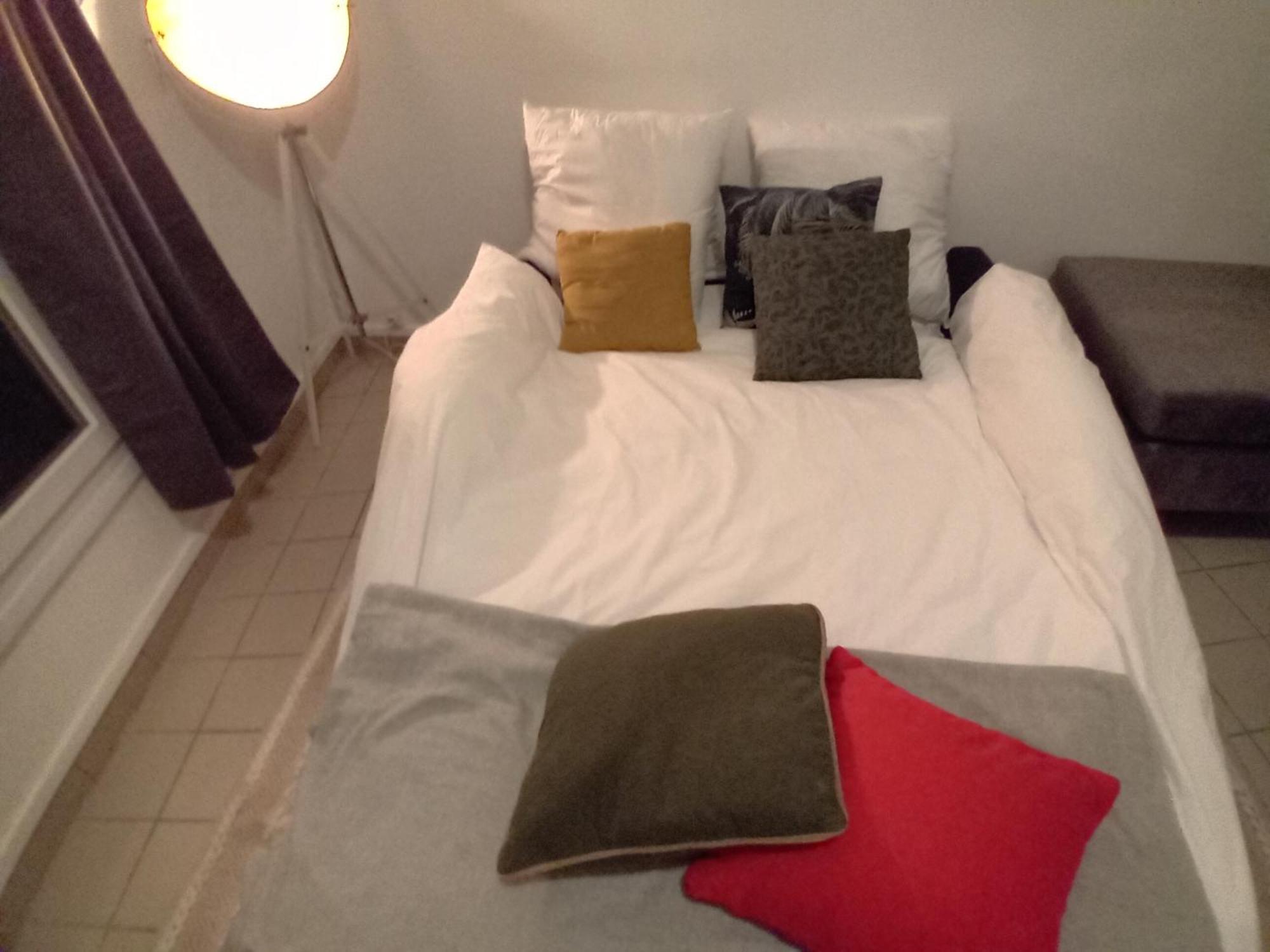 1 Minute Gare Montparnasse ,near To Eiffel Tour And Louvre Meusm,gorgeous Place Apartment Paris