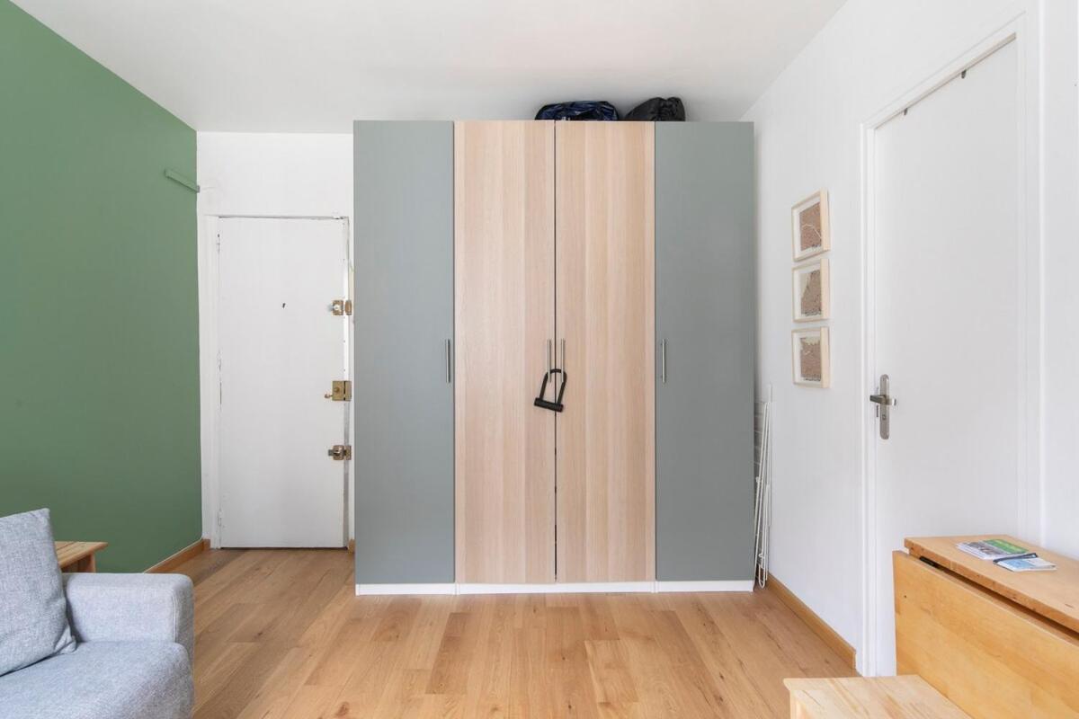 Apartment 11