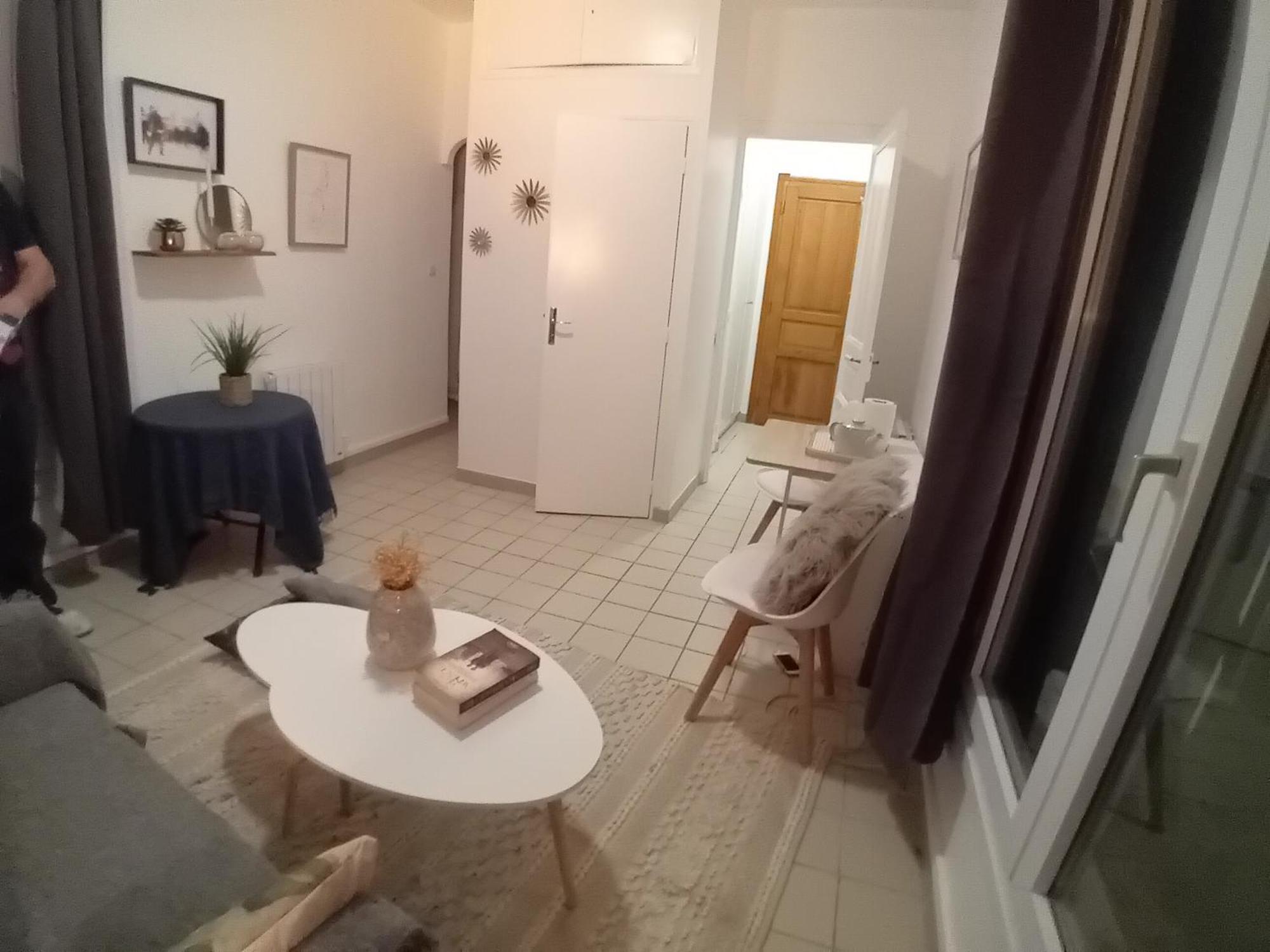 1 Minute Gare Montparnasse ,near To Eiffel Tour And Louvre Meusm,gorgeous Place Paris