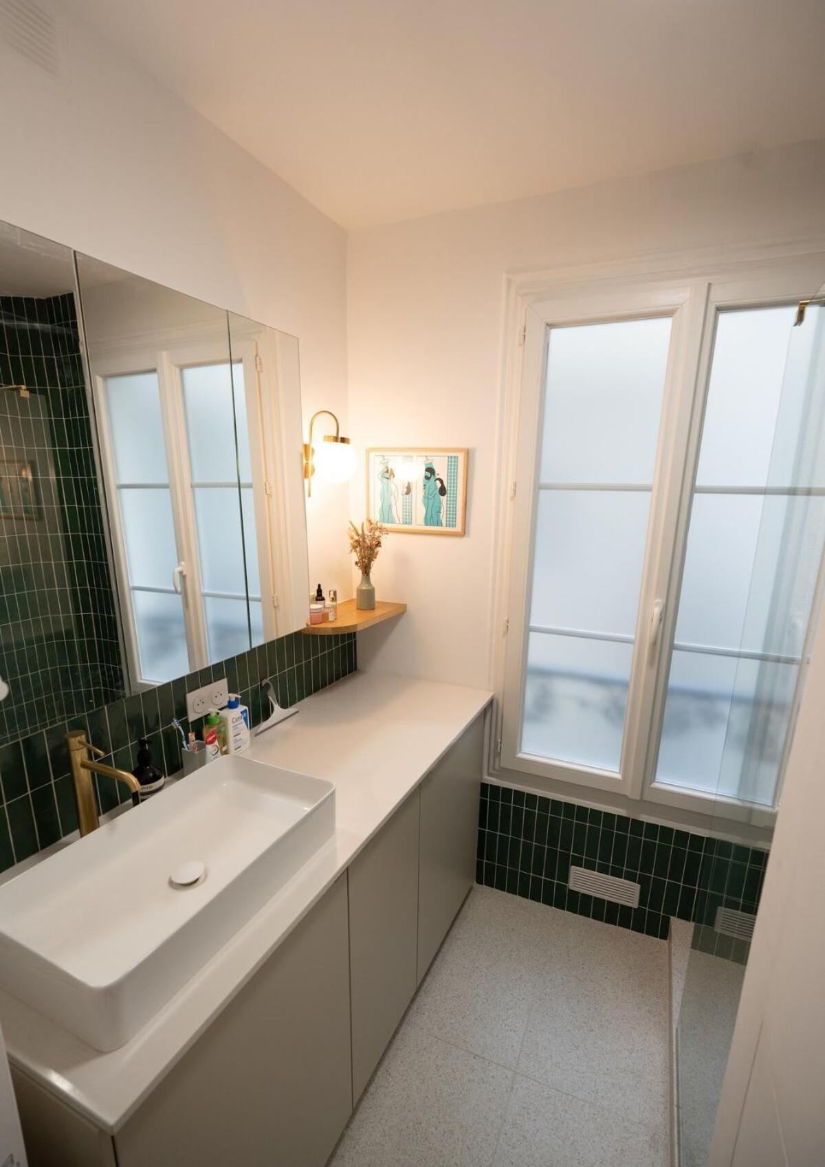Minimalist Haussmannian 11