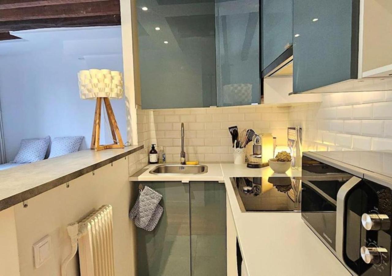Chez Maelle - Tour Eiffel Cosy Flat