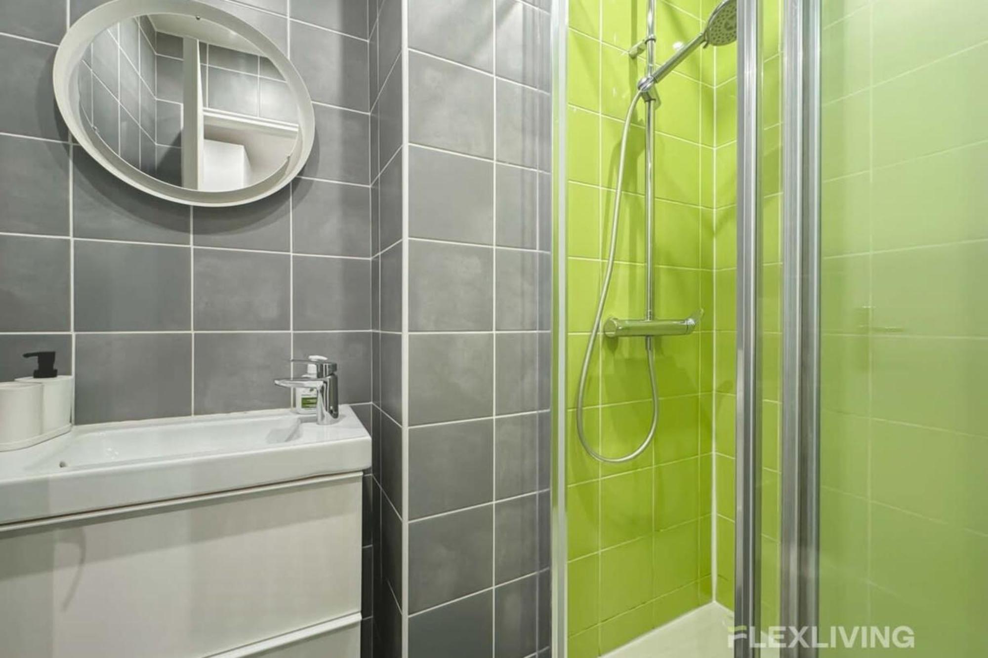 Flexliving - Whole Flat - Bonnet Apartment