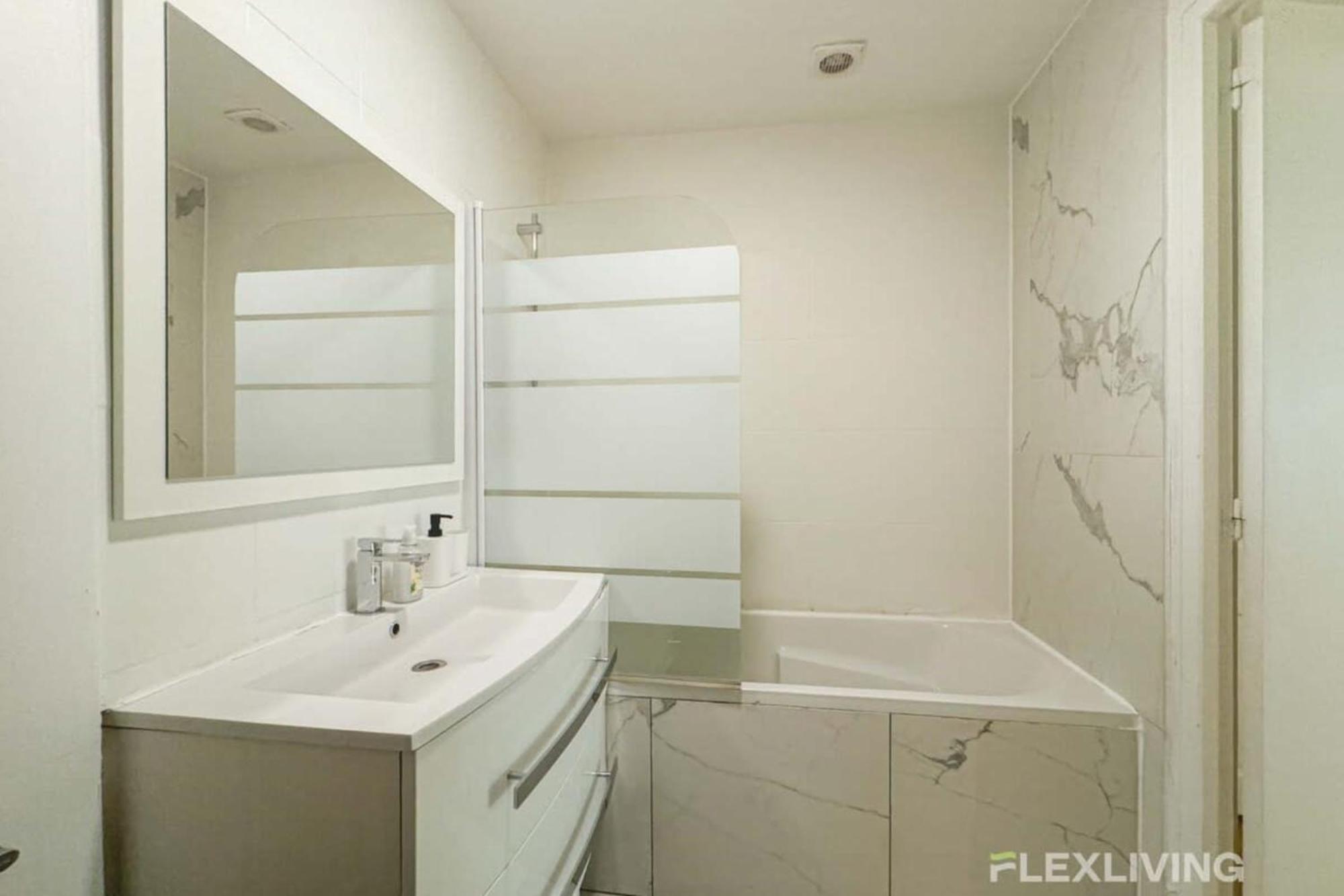 Flexliving - Whole Flat - Banquier Apartment *