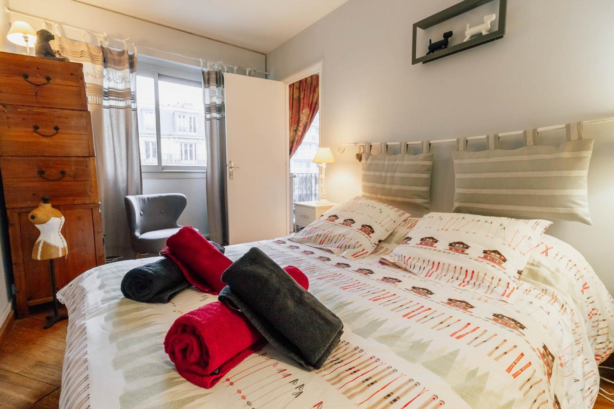 Le Retro-chic - T2 Raffinee - Balcon & Metro M12 Paris