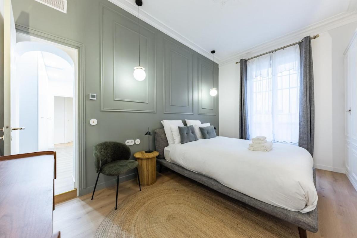 Apartment Luxury Rivoli 4 Bed 3,5 Bath By De Bhv *