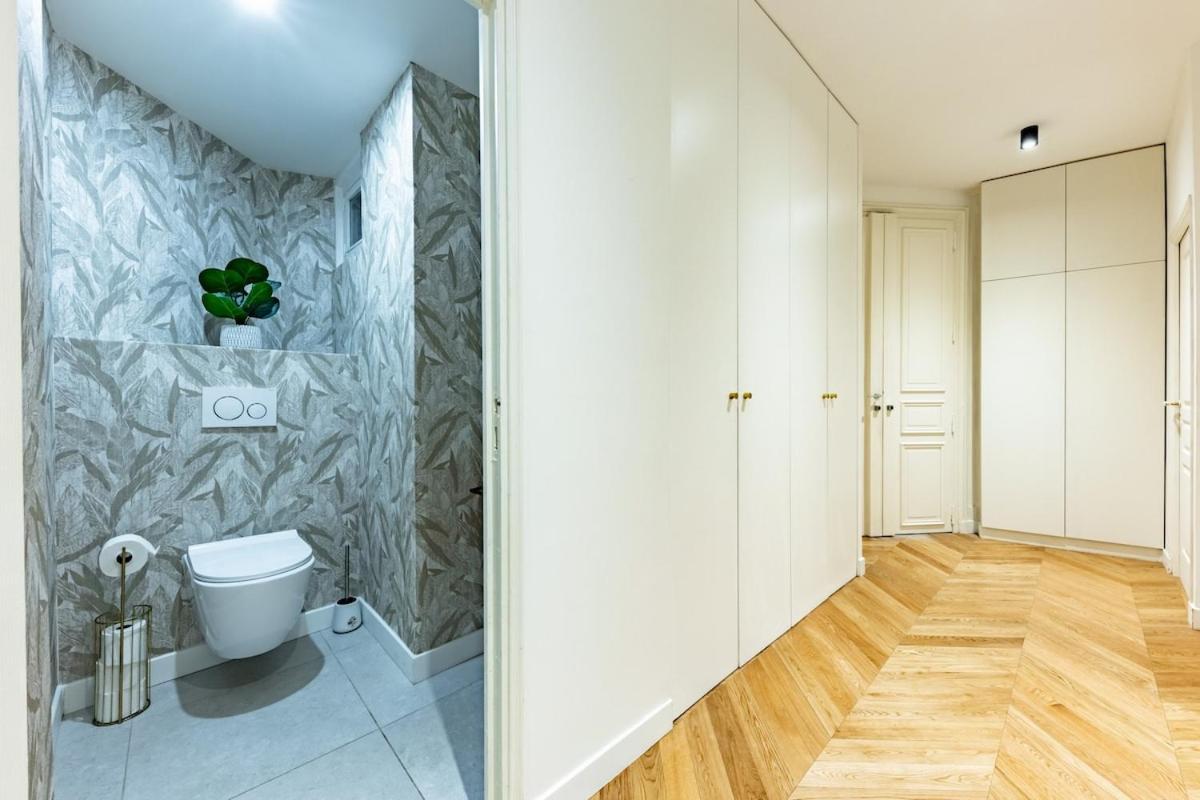 Luxury Rivoli 4 Bed 3,5 Bath By De Bhv Apartment *