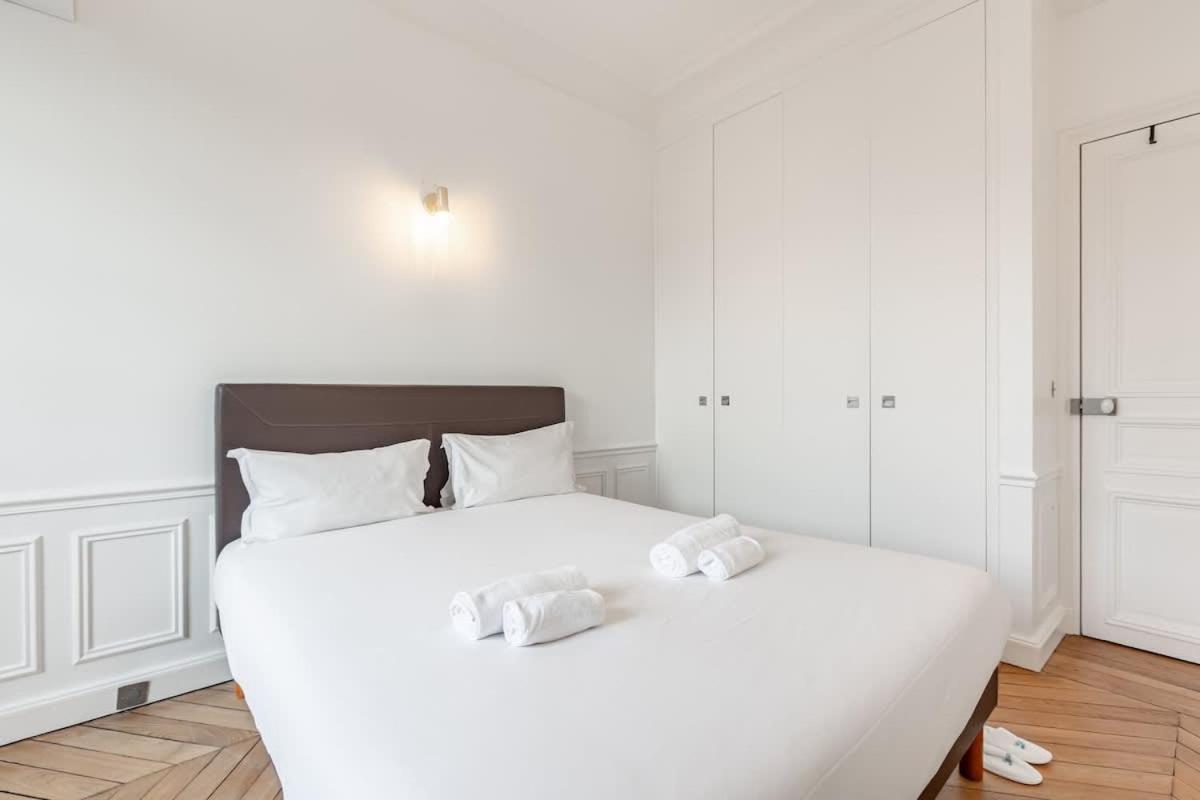 Apartment Keyz - Luxury 3 Bedrooms Near Champs Elysees
