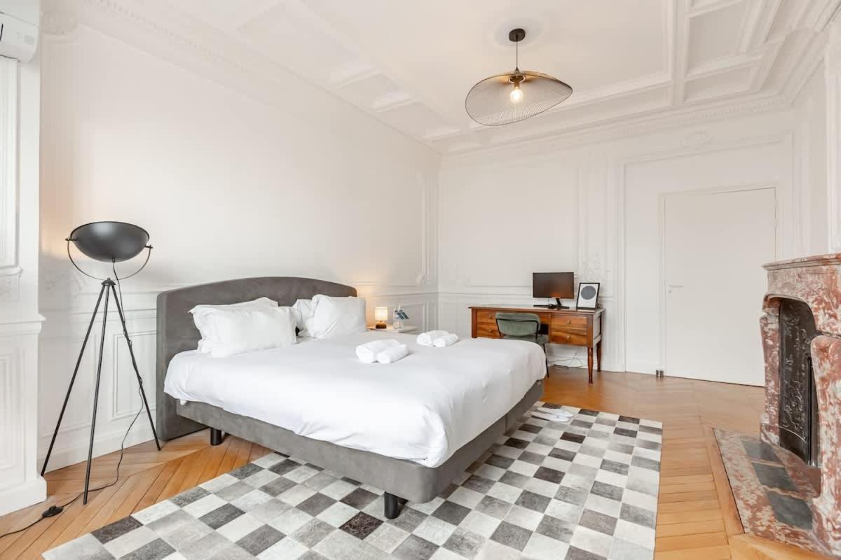 Apartment Keyz - Luxury 3 Bedrooms Near Champs Elysees *