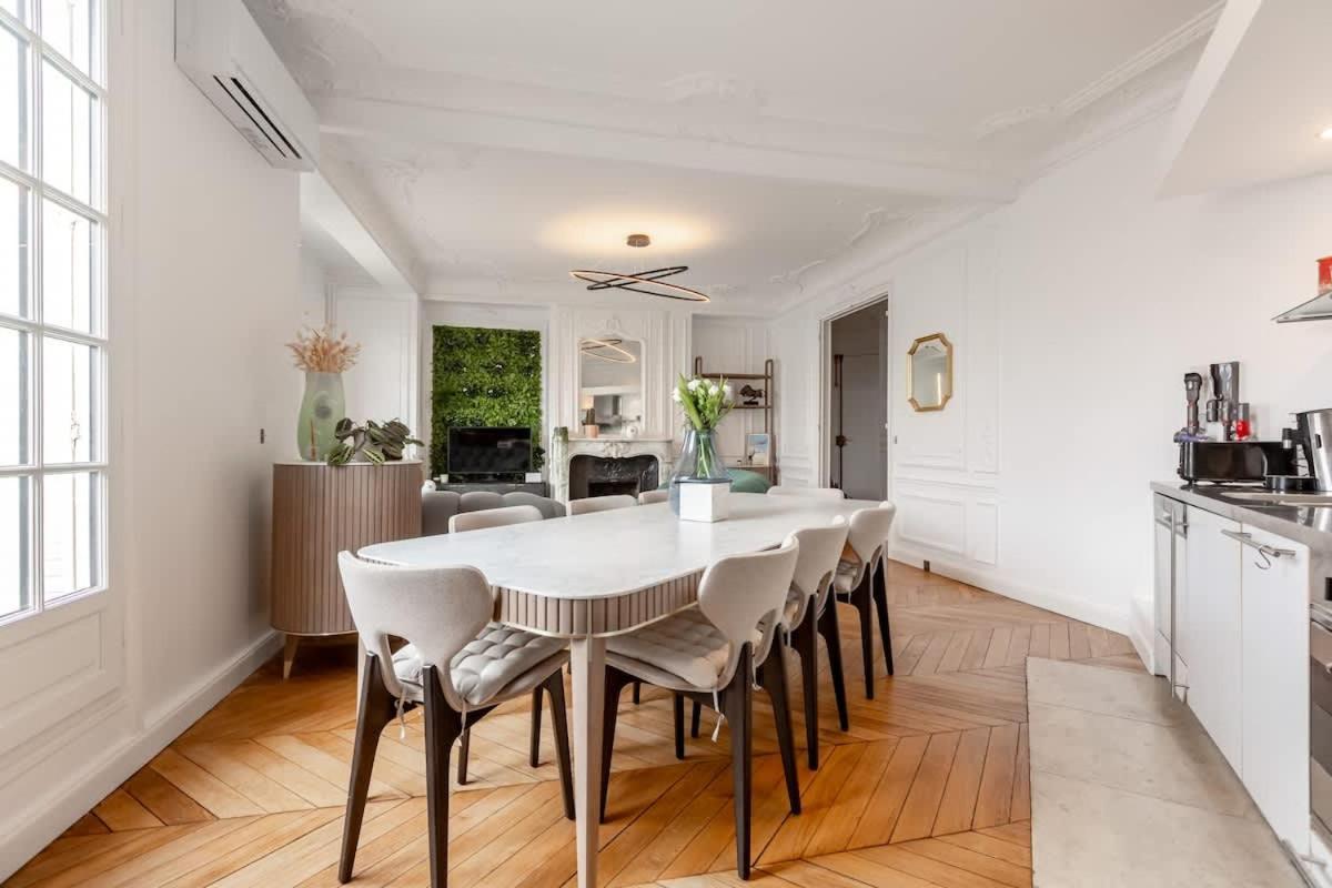 Apartment Keyz - Luxury 3 Bedrooms Near Champs Elysees