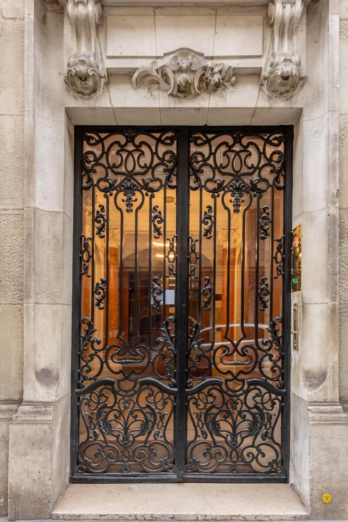Apartment Keyz - Luxury 3 Bedrooms Near Champs Elysees Paris