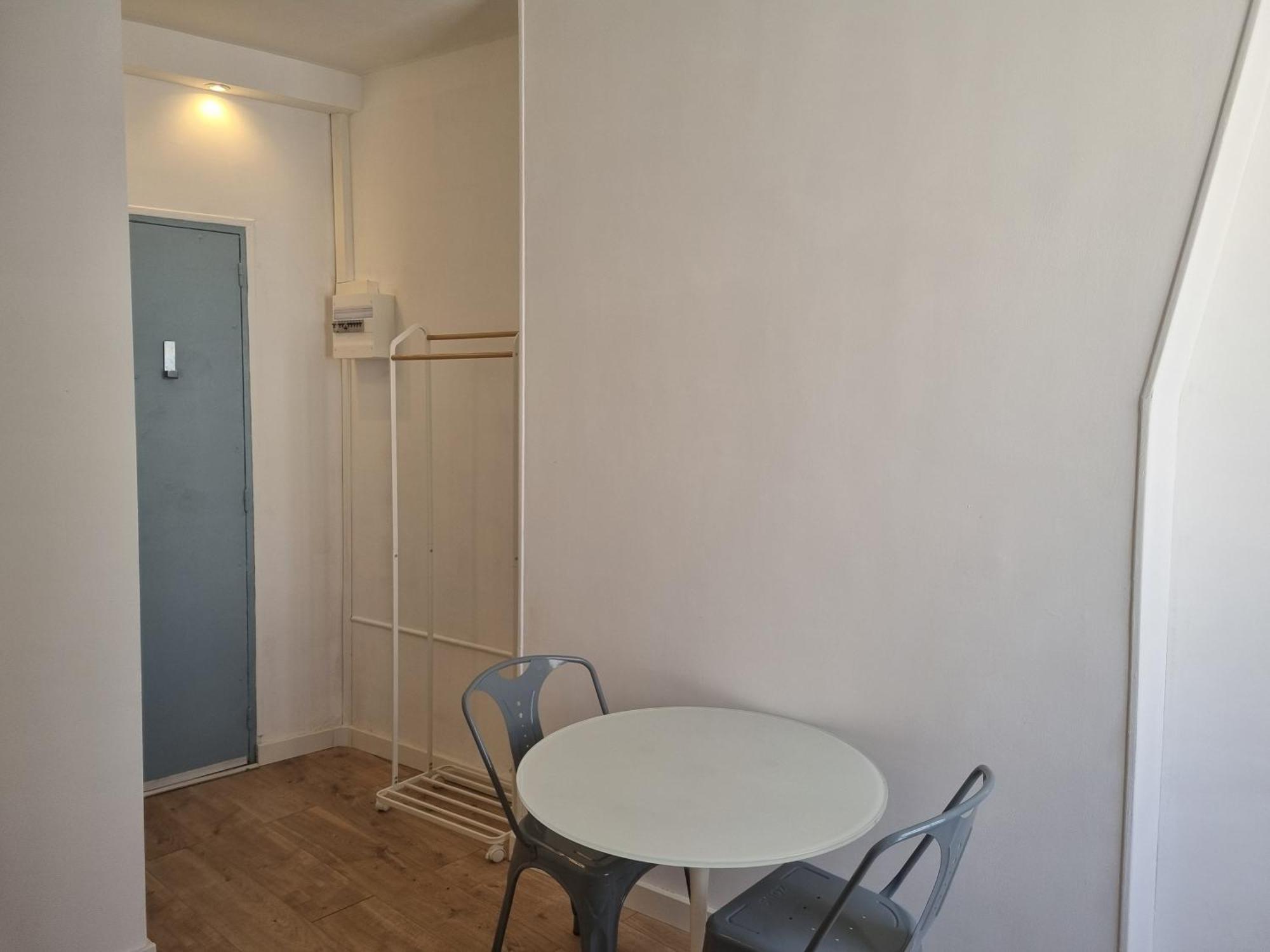 Privee - Vue Tour Eiffel Bed & Breakfast