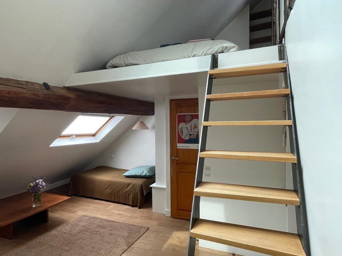 Le Marais Vue Et Metro Ligne 1, 11 Et Rer A, B Apartment