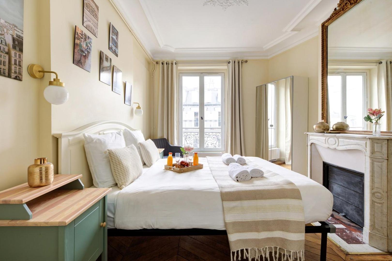 Apartment La Plume A Haven Of Peace In Montorgueil Paris