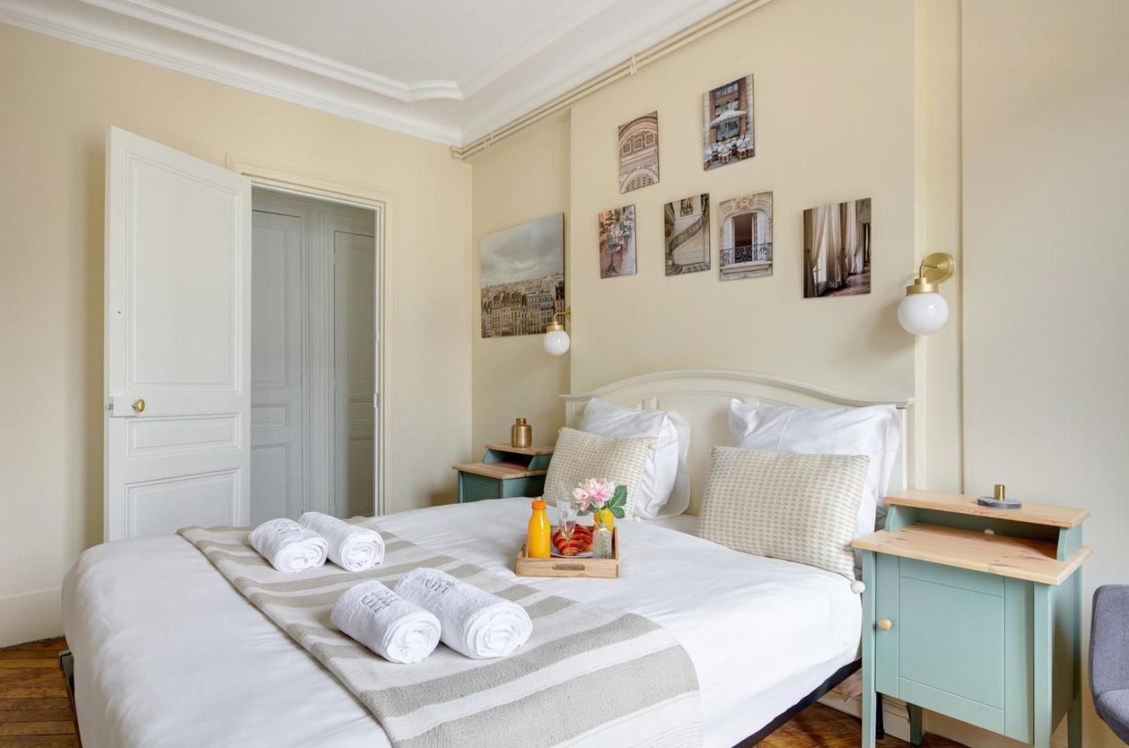 La Plume A Haven Of Peace In Montorgueil * Paris