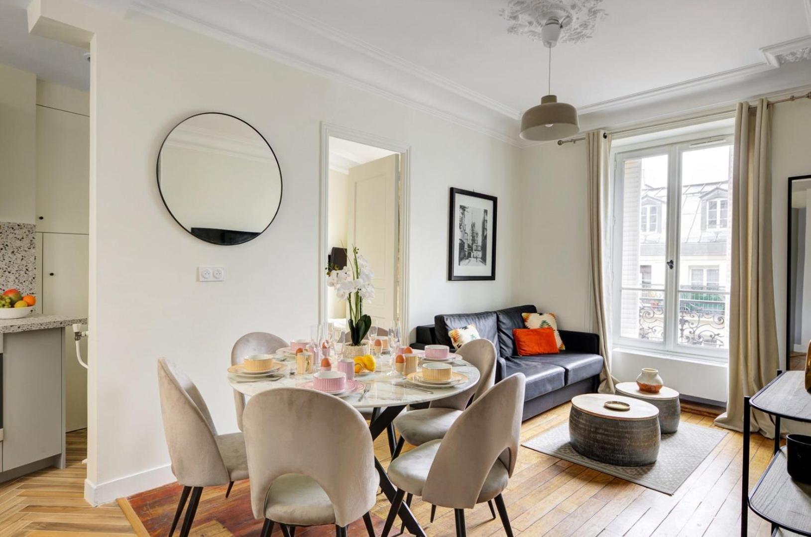 La Plume A Haven Of Peace In Montorgueil Paris