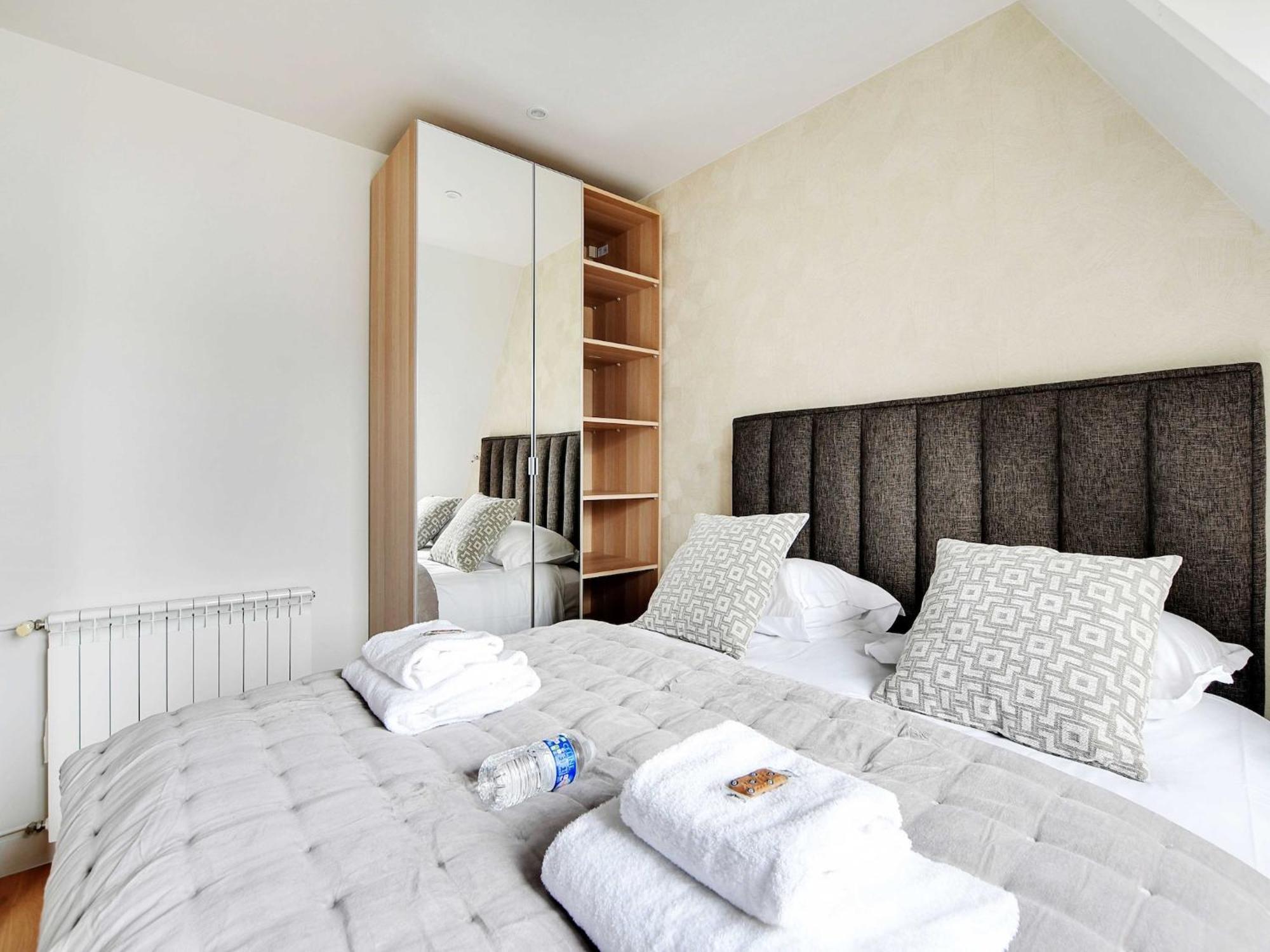 Charming Flat - 1br 3p - Arc De Triomphe Apartment *