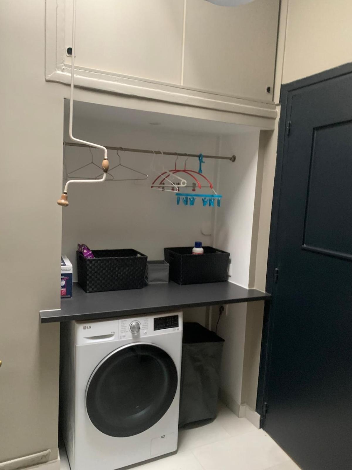 Apartment 15, Beautiful 3 Bedrooms *