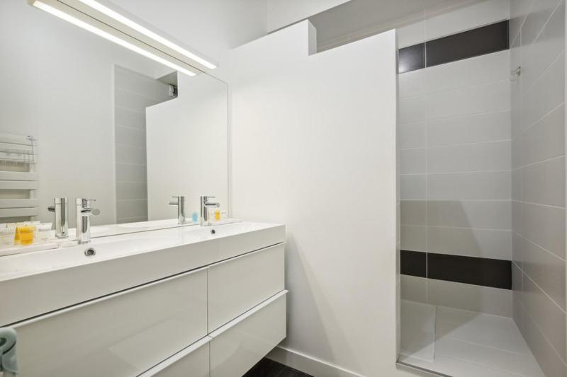 607 Paradis - Superb In *