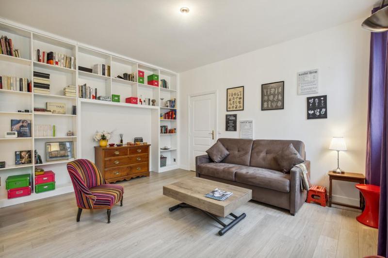 607 Paradis - Superb In Paris