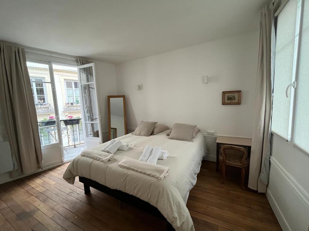Aux Terrasses De La Lune Apartment *