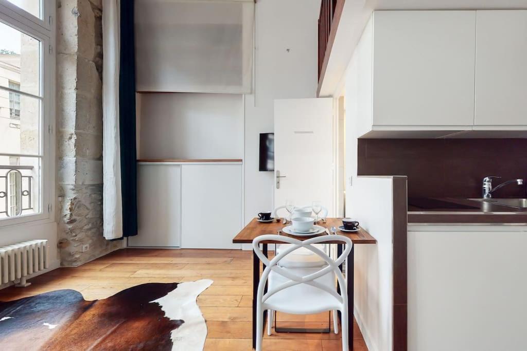 Chez Gustave: Clim Calm,saint Paul Marais, 2guests Apartamento Paris