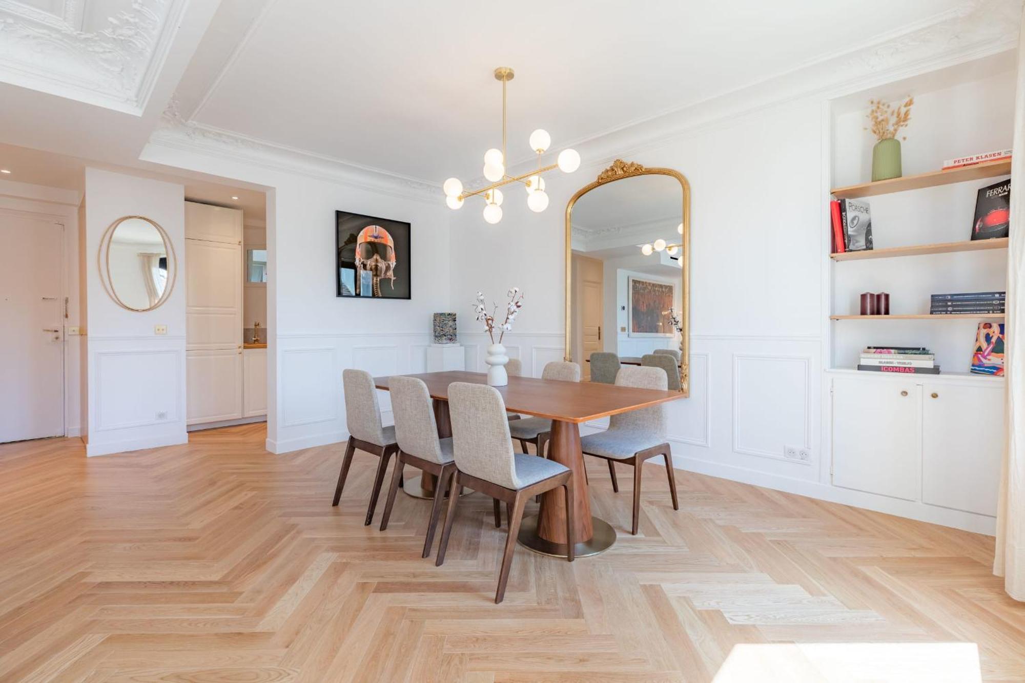 Magnificent - 3br - 6p - Le Marais Apartment *