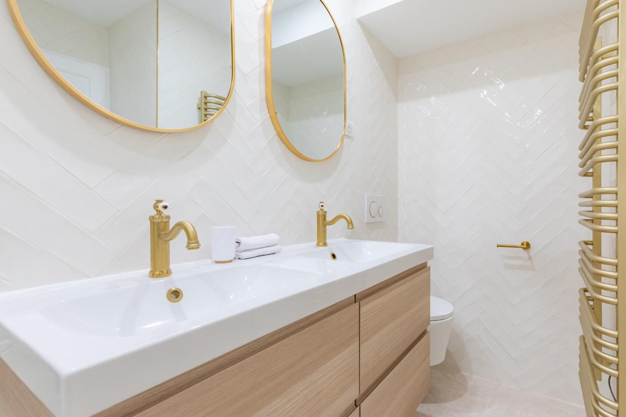 Magnificent - 3br - 6p - Le Marais Apartment *