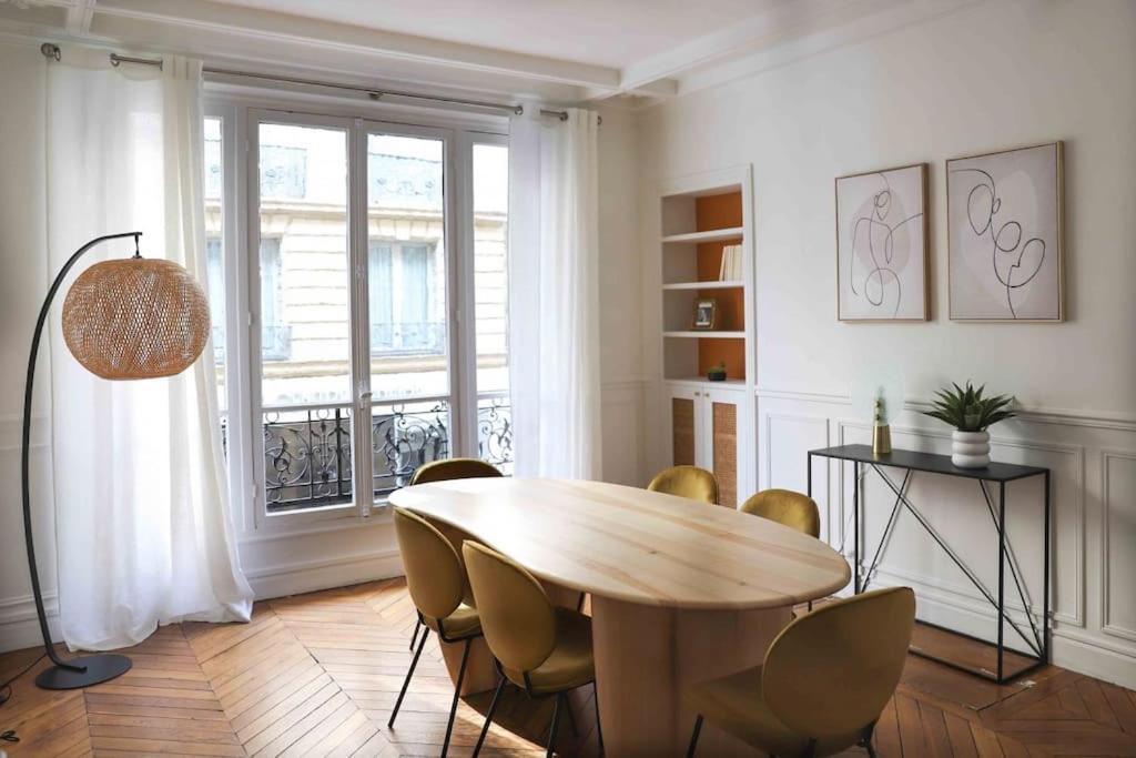Charming 3 Bedroom Haussmannien In 17th Paris