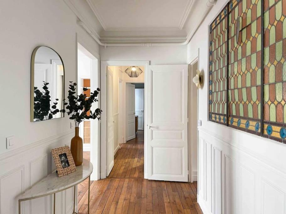 Apartment Charming 3 Bedroom Haussmannien In 17th