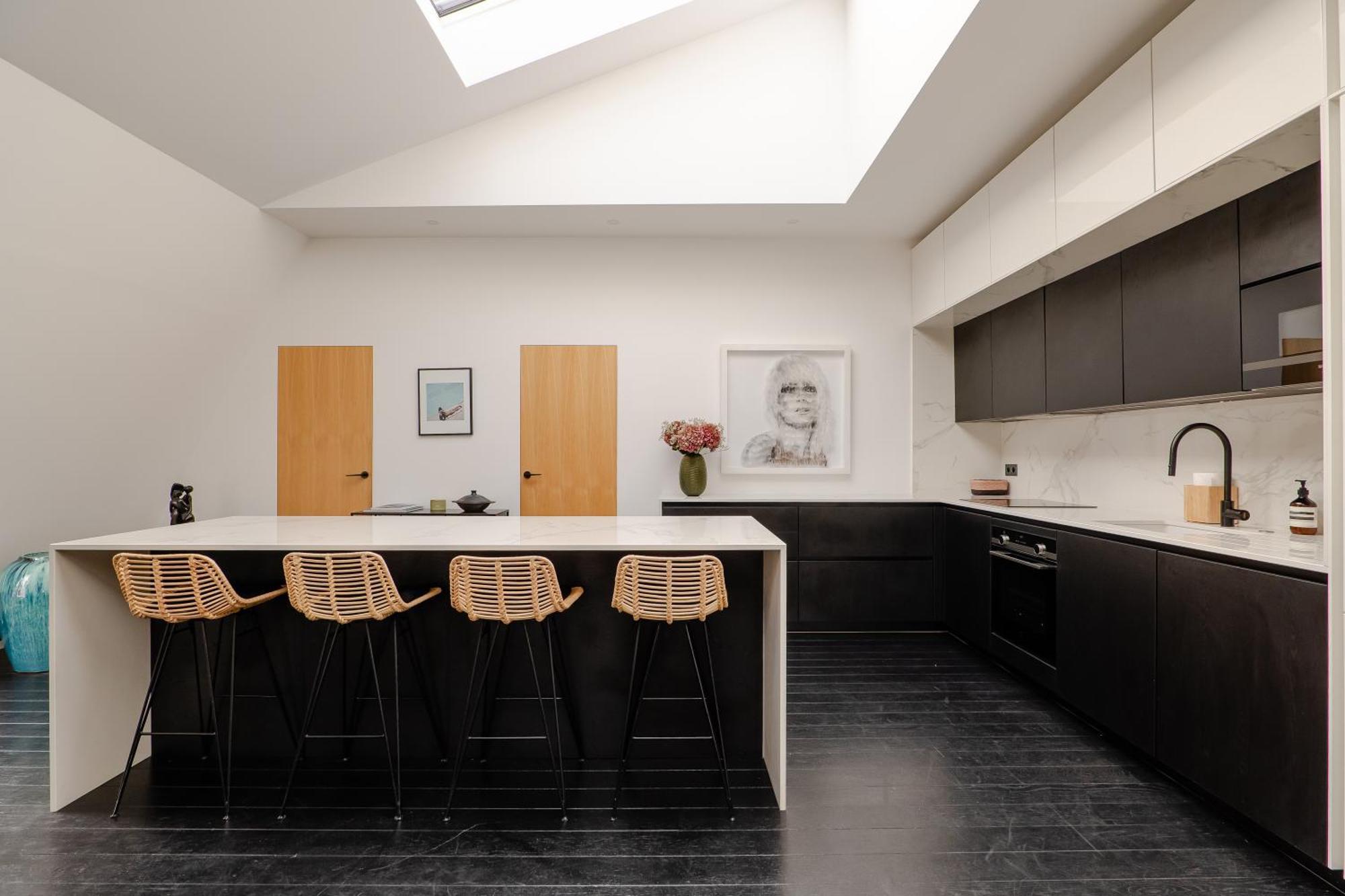 Apartment Veeve - Artistic Elevation