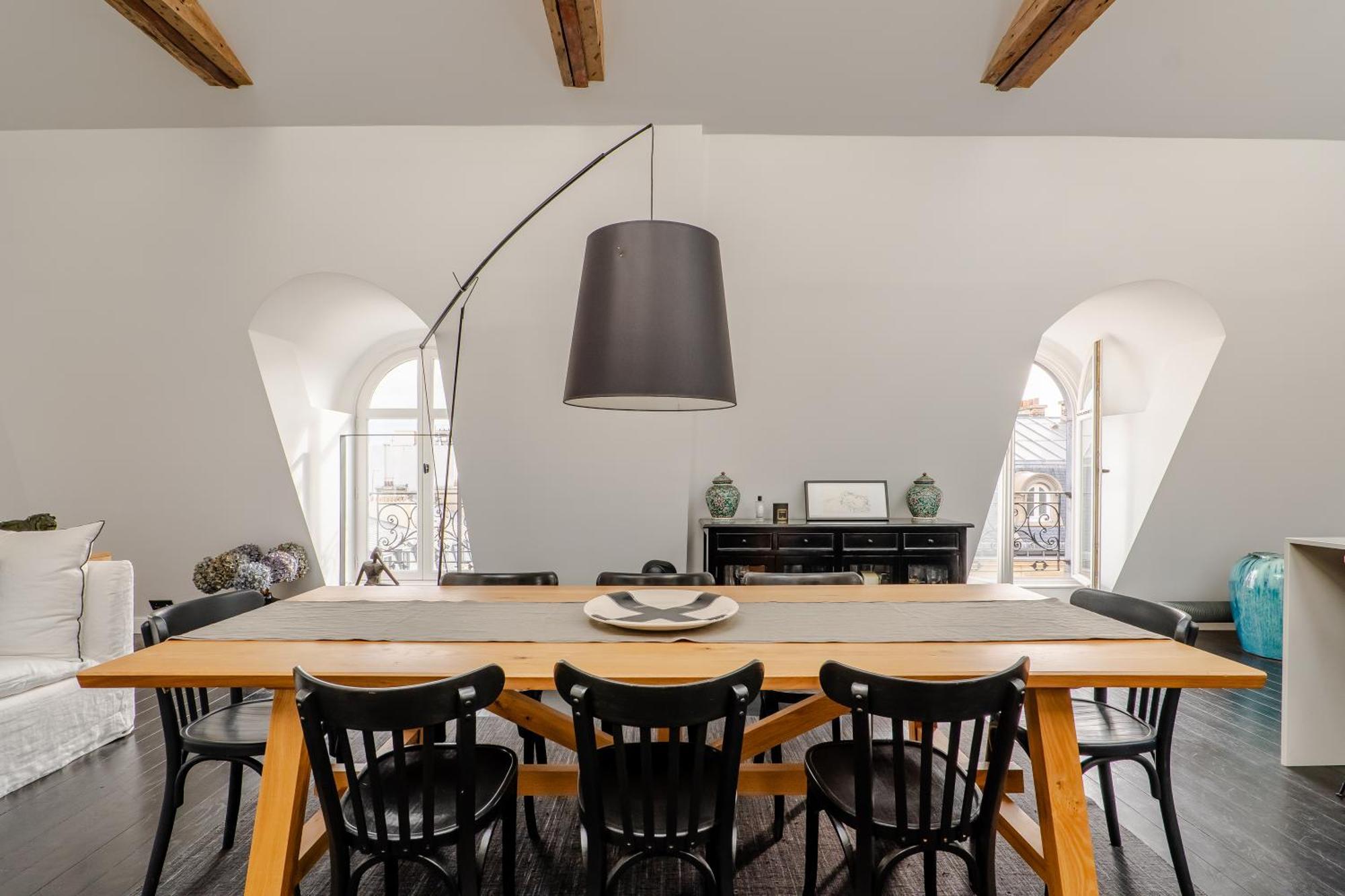 Veeve - Artistic Elevation Apartment