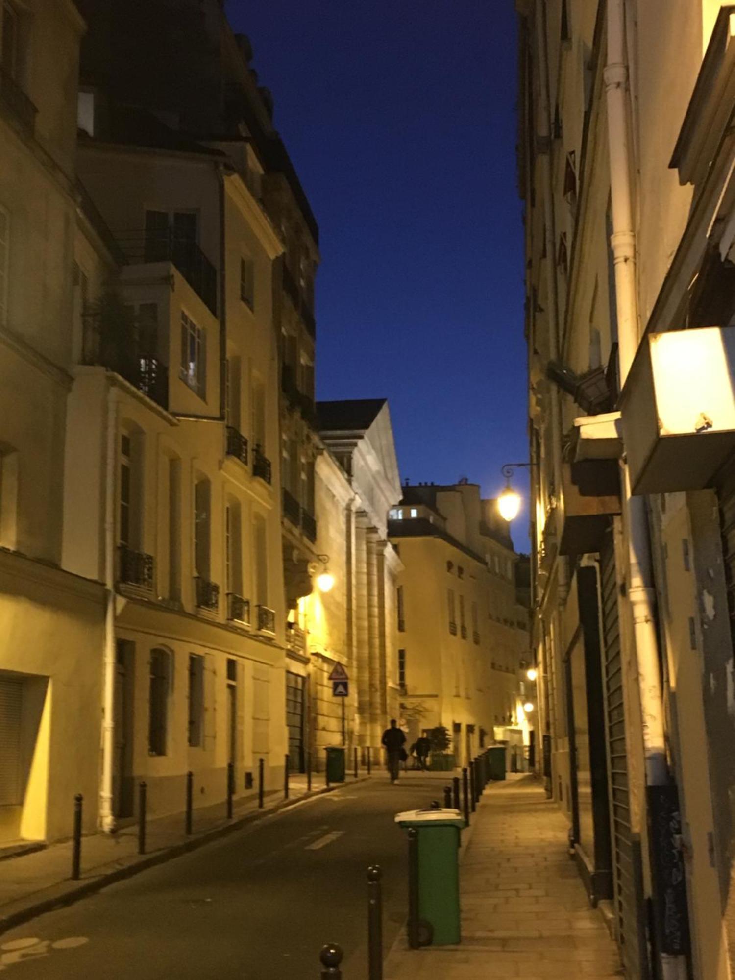 Aux Terrasses De La Lune