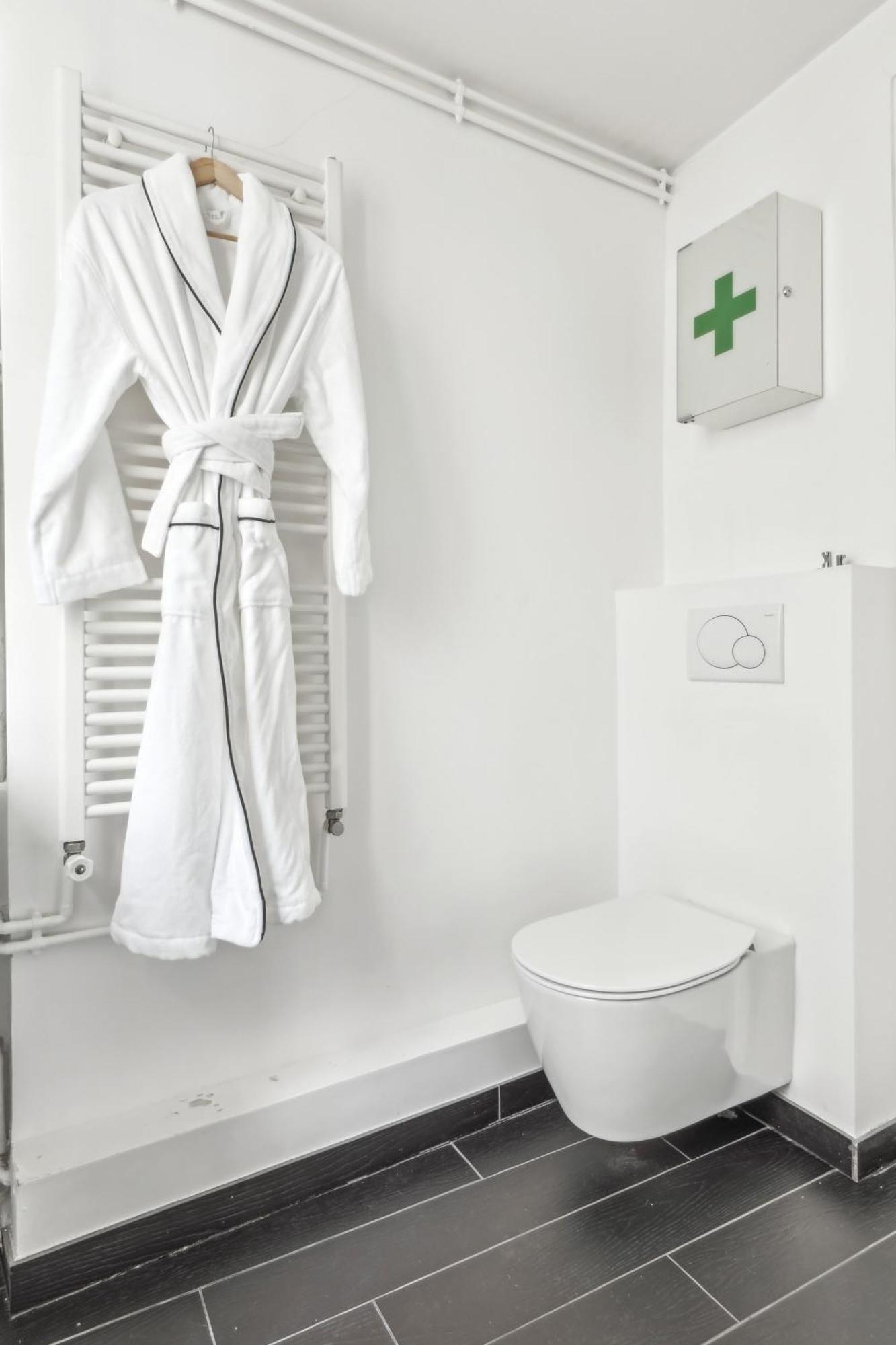 Bnbnova - Le Marais & Place De La Republique - 2br Apartment