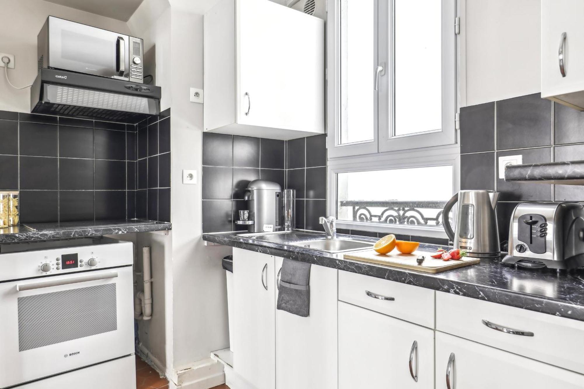Bnbnova - Le Marais & Place De La Republique - 2br Apartment Paris