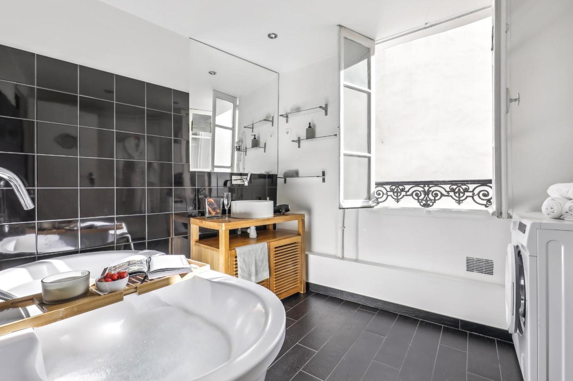 Apartment Bnbnova - Le Marais & Place De La Republique - 2br Paris