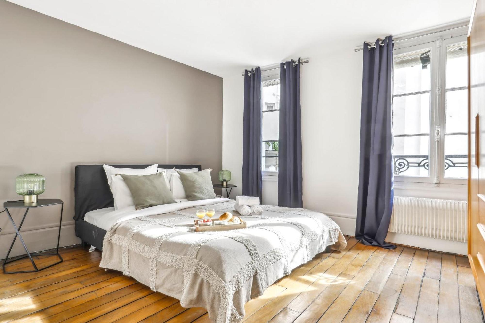 Bnbnova - Le Marais & Place De La Republique - 2br Apartment *