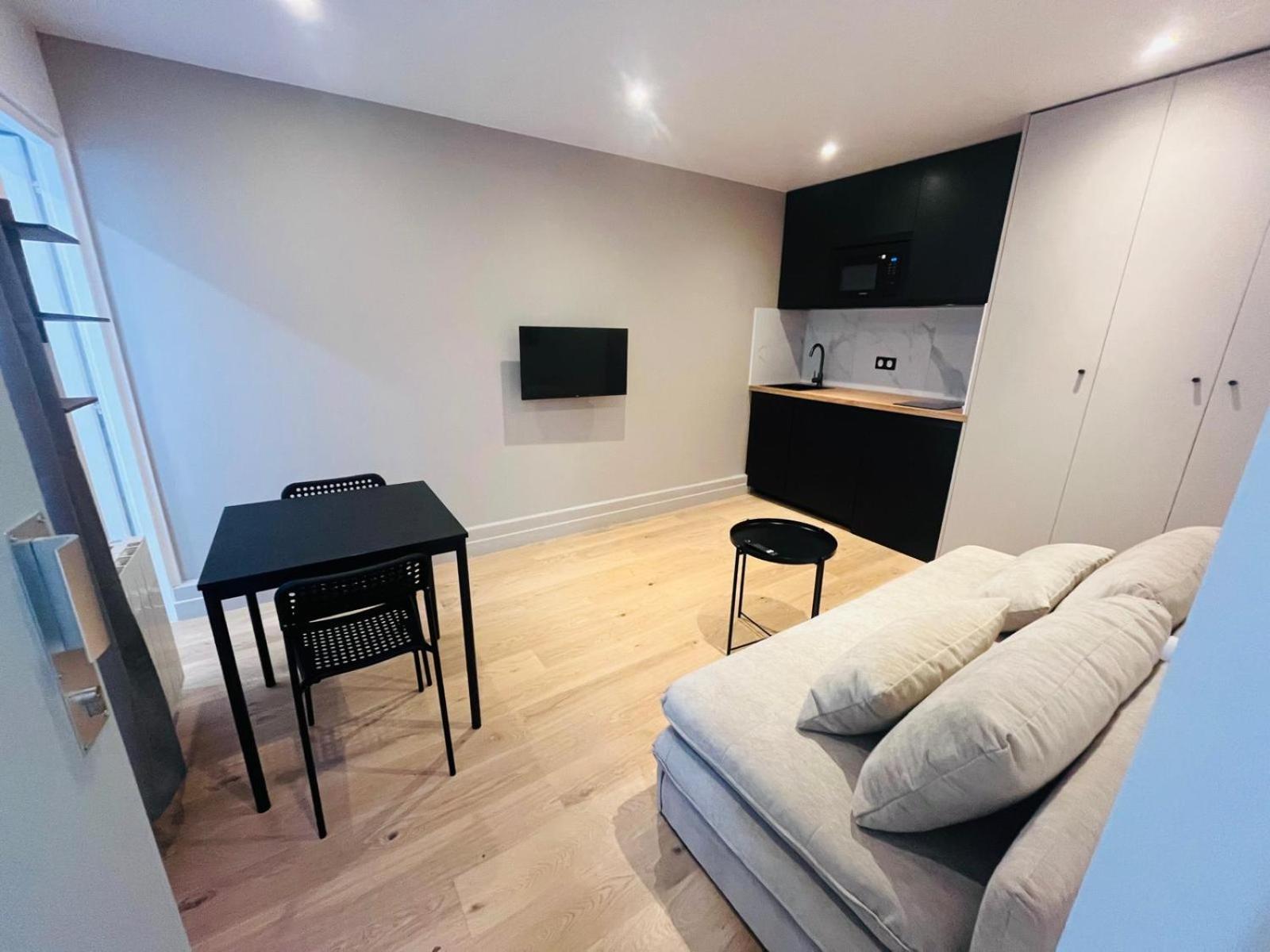 Apartment Heliopolis - Location Paris