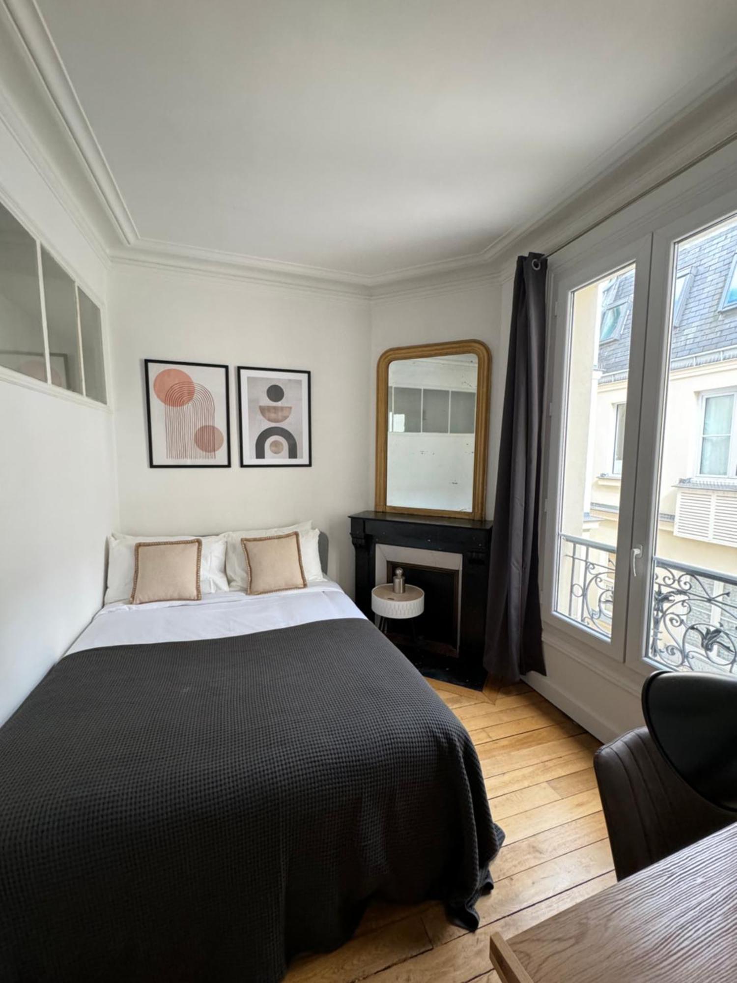 120 M2 Vue Sur Tour Eiffel Paris