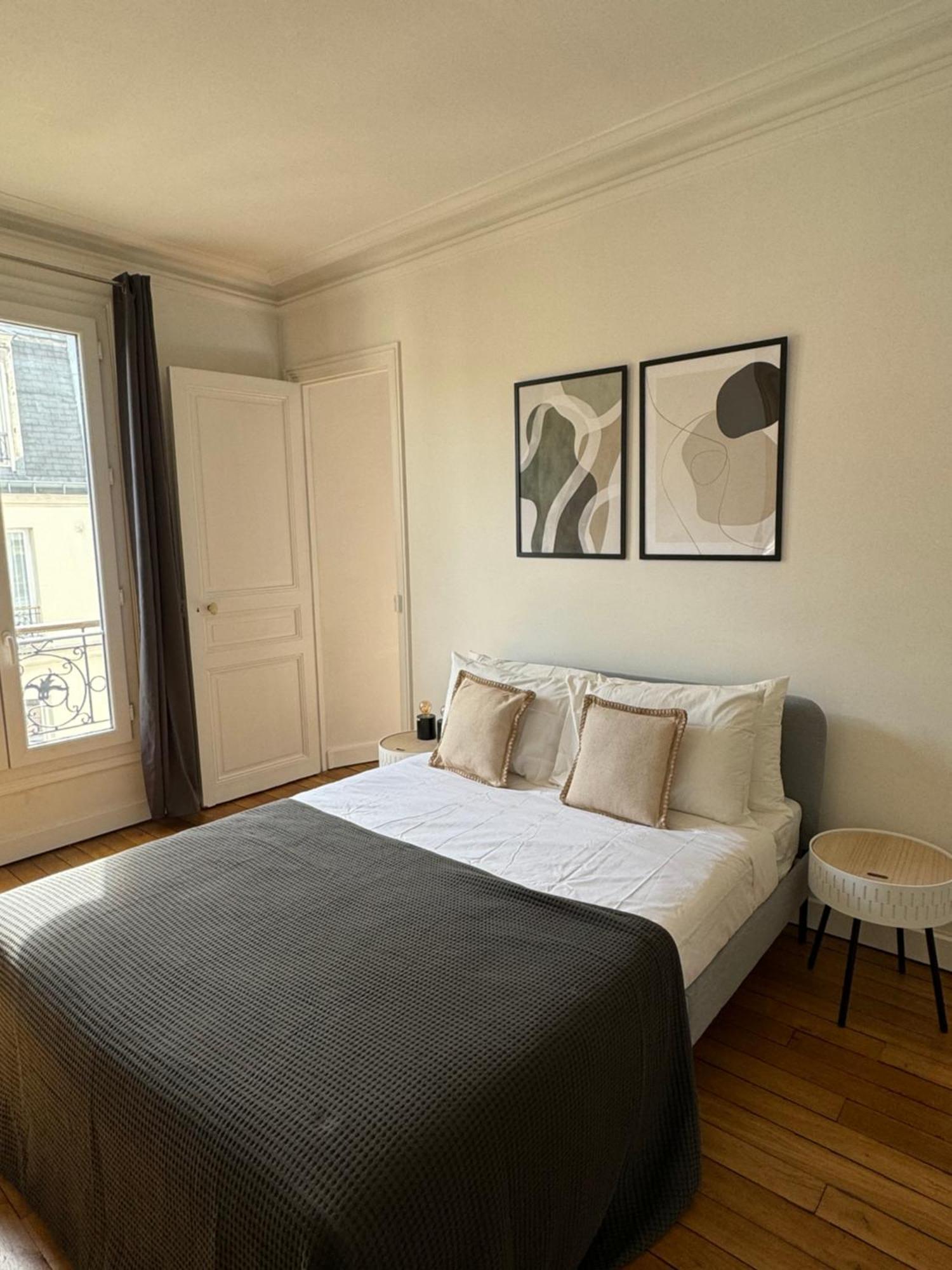 120 M2 Vue Sur Tour Eiffel Apartment *